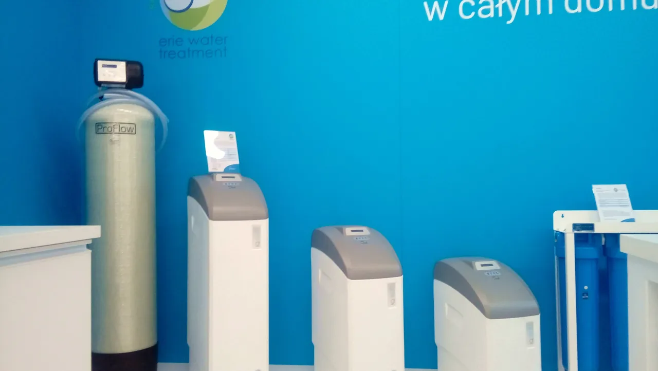 Tabela por&oacute;wnawcza koszt&oacute;w eksploatacji filtr&oacute;w do wody