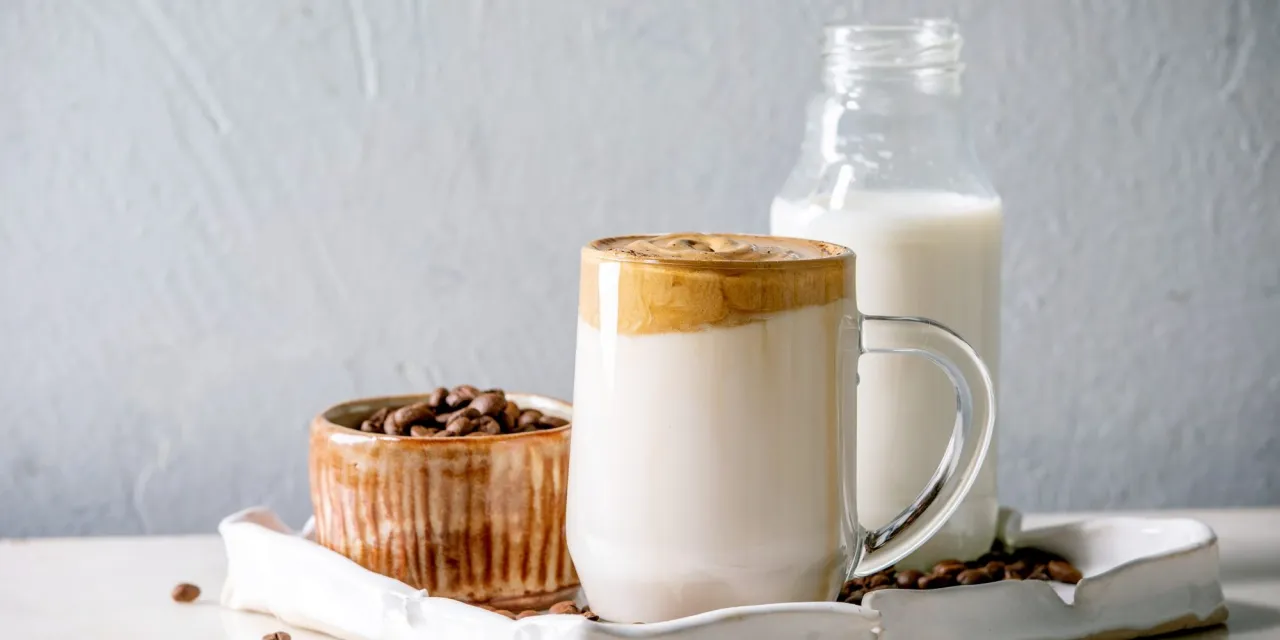 kawa z mlekiem składniki odżywcze