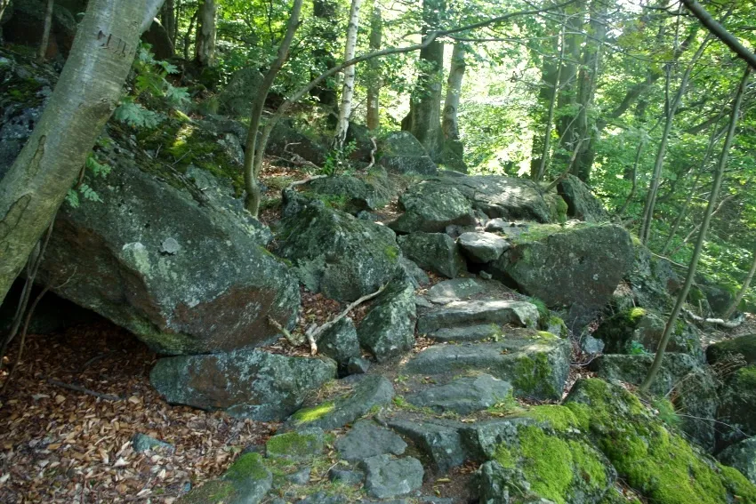 Zagrożenia dla rezerwatu przyrody G&oacute;ra Ślęża