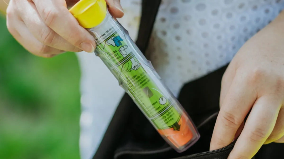 jak używać autostrzykawki z adrenaliną