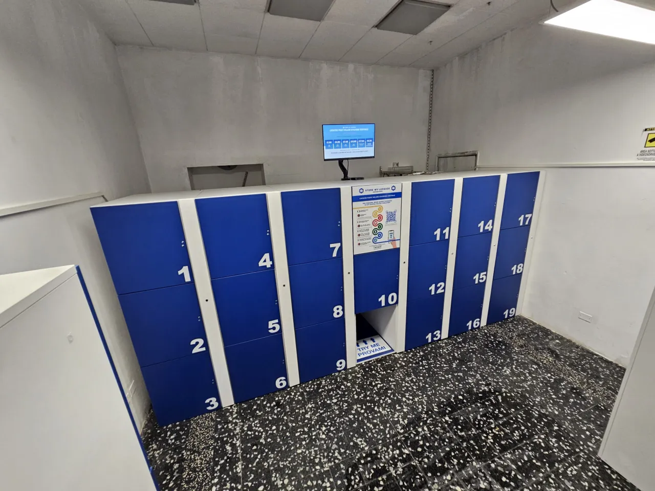 armadietti automatici deposito bagagli Milano Centrale