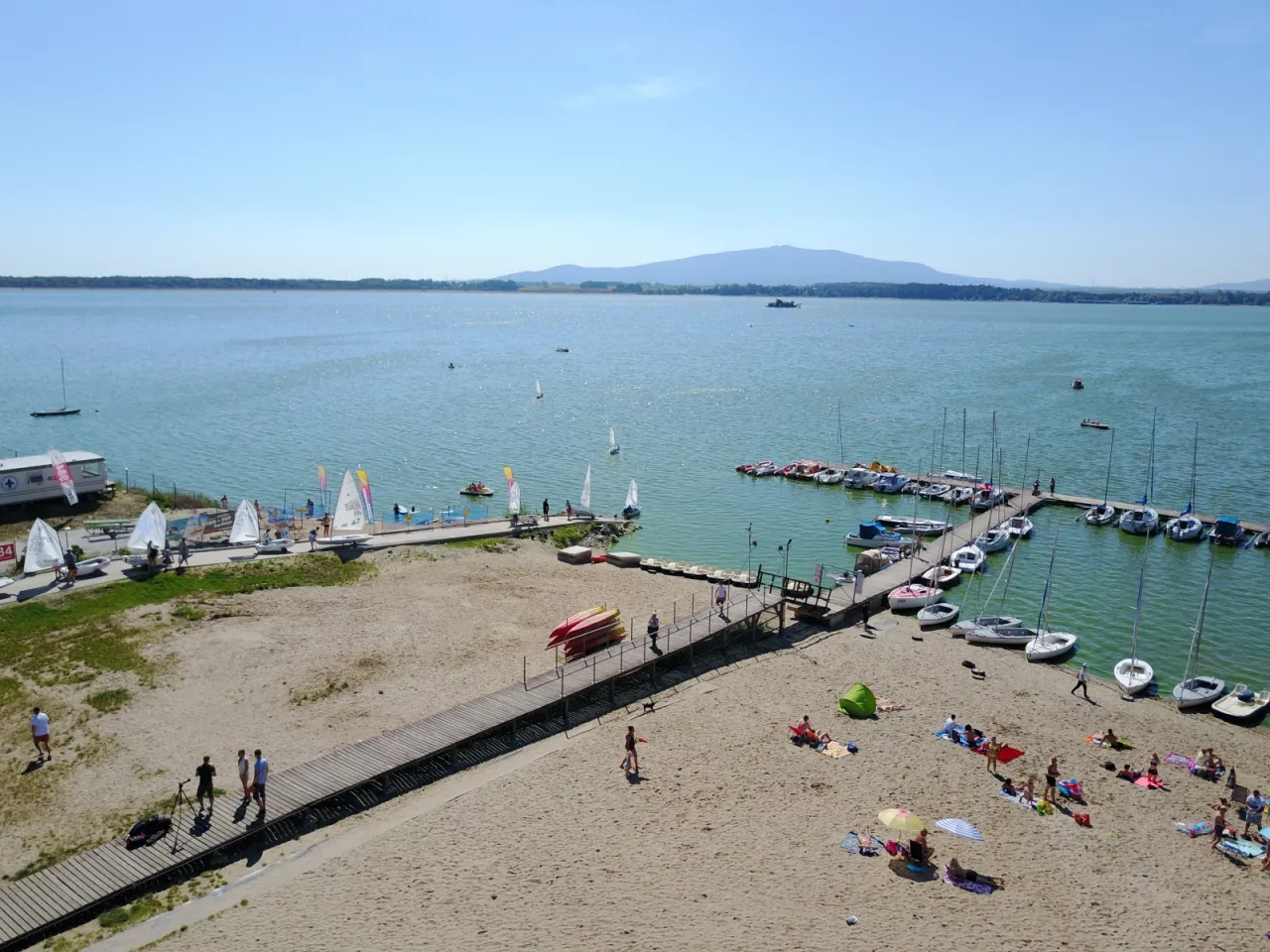 Pola namiotowe Jezioro Mietkowskie