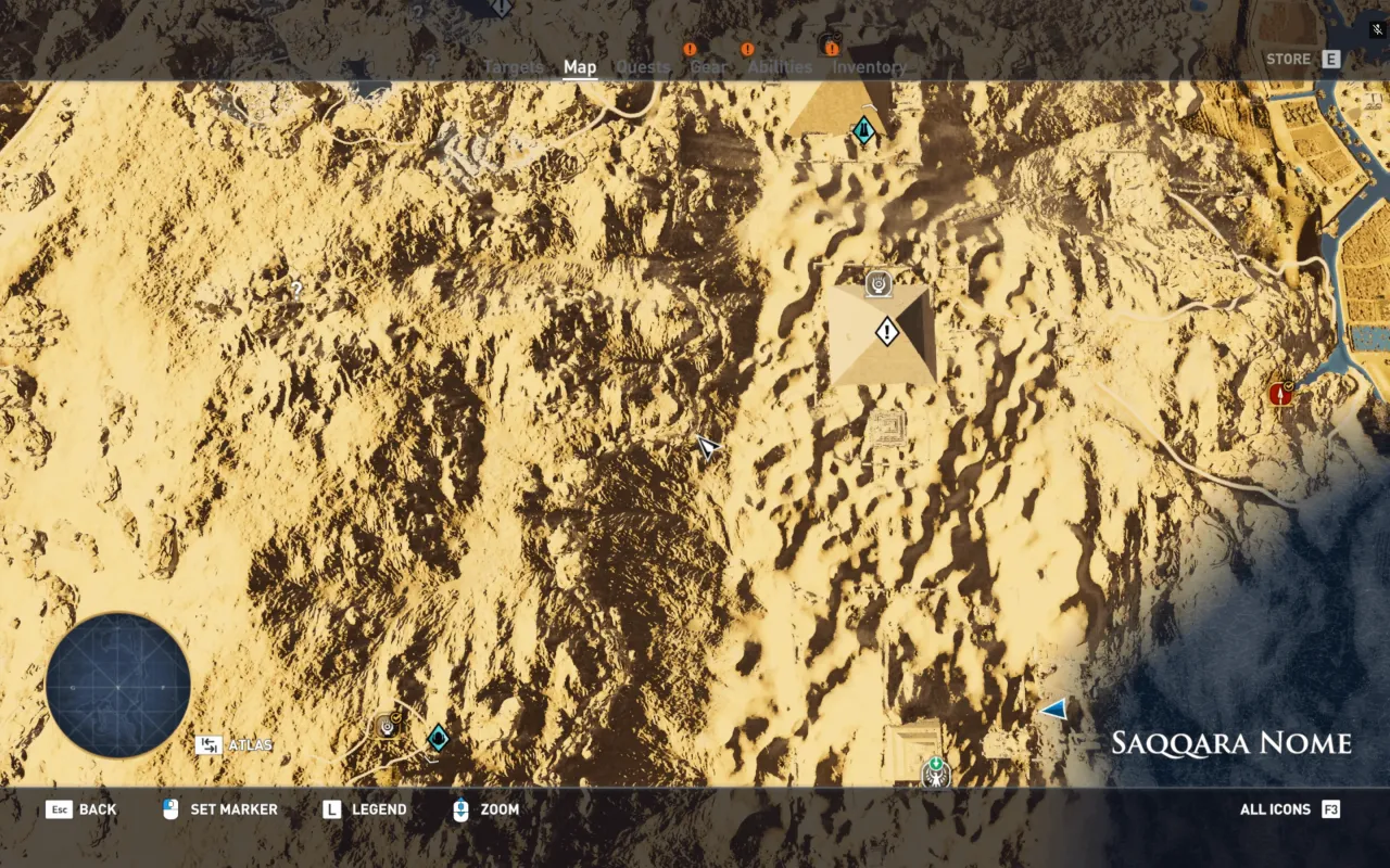 Mapa pustynnego regionu Saqqara Nome, z zaznaczonymi piramidami i pytajnikami. Rozwiązanie zagadki tarczy słonecznej jest blisko.