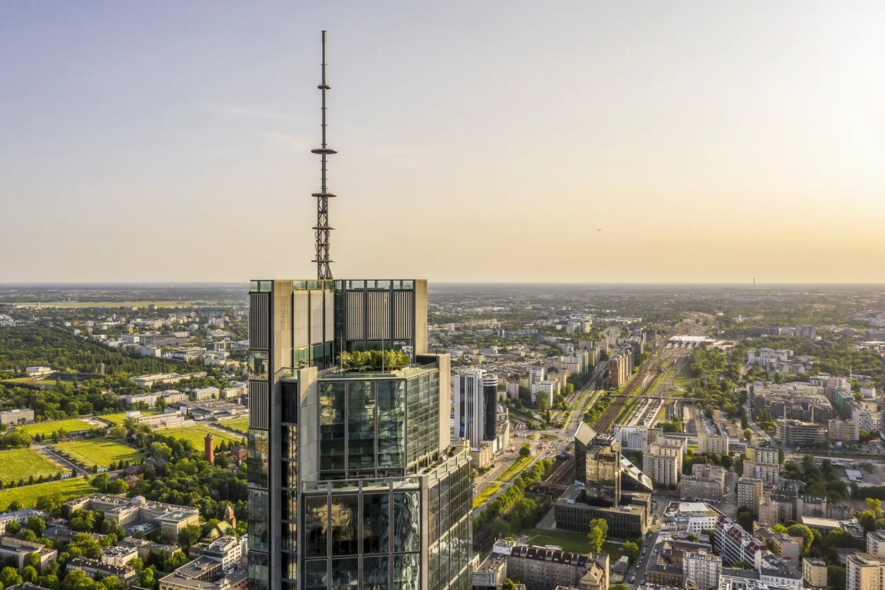 Varso Tower Warszawa widok z zewnątrz