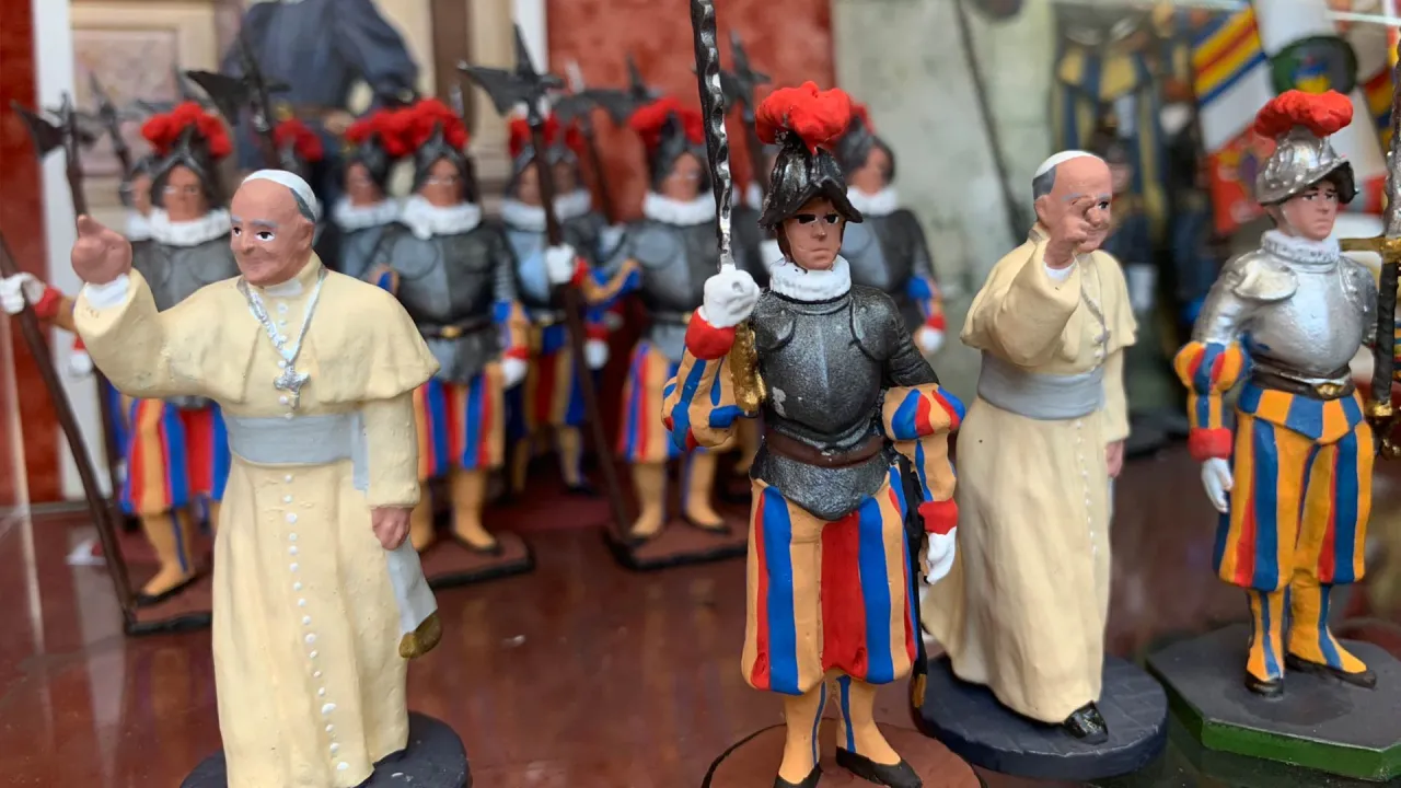 Zdjęcie Wyjątkowe pamiątki: co warto przywieźć z Rzymu oraz gdzie je kupić