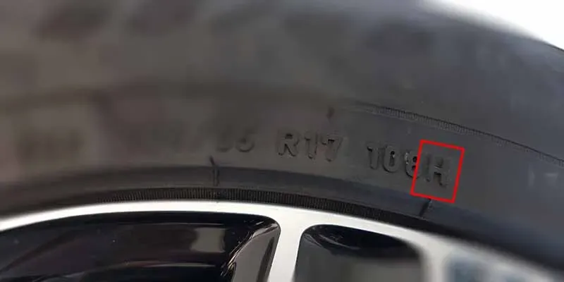 Zdjęcie Co oznacza H na oponie i dlaczego to ważne dla bezpieczeństwa?