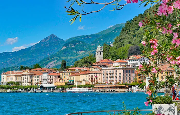Panoramablick auf Bellagio und den Comer See