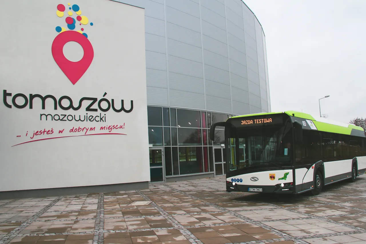 Arena Lodowa Tomasz&oacute;w Mazowiecki przystanek