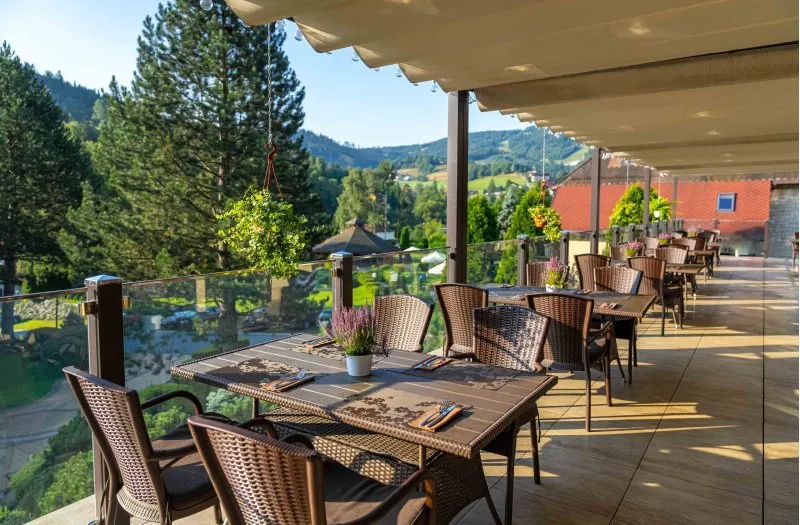 Restauracja w Wiśle z widokiem na góry