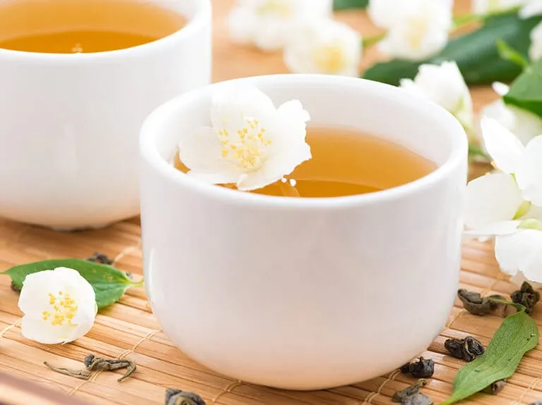 tabela porównawcza właściwości herbat zielona biała czarna matcha pu-erh oolong