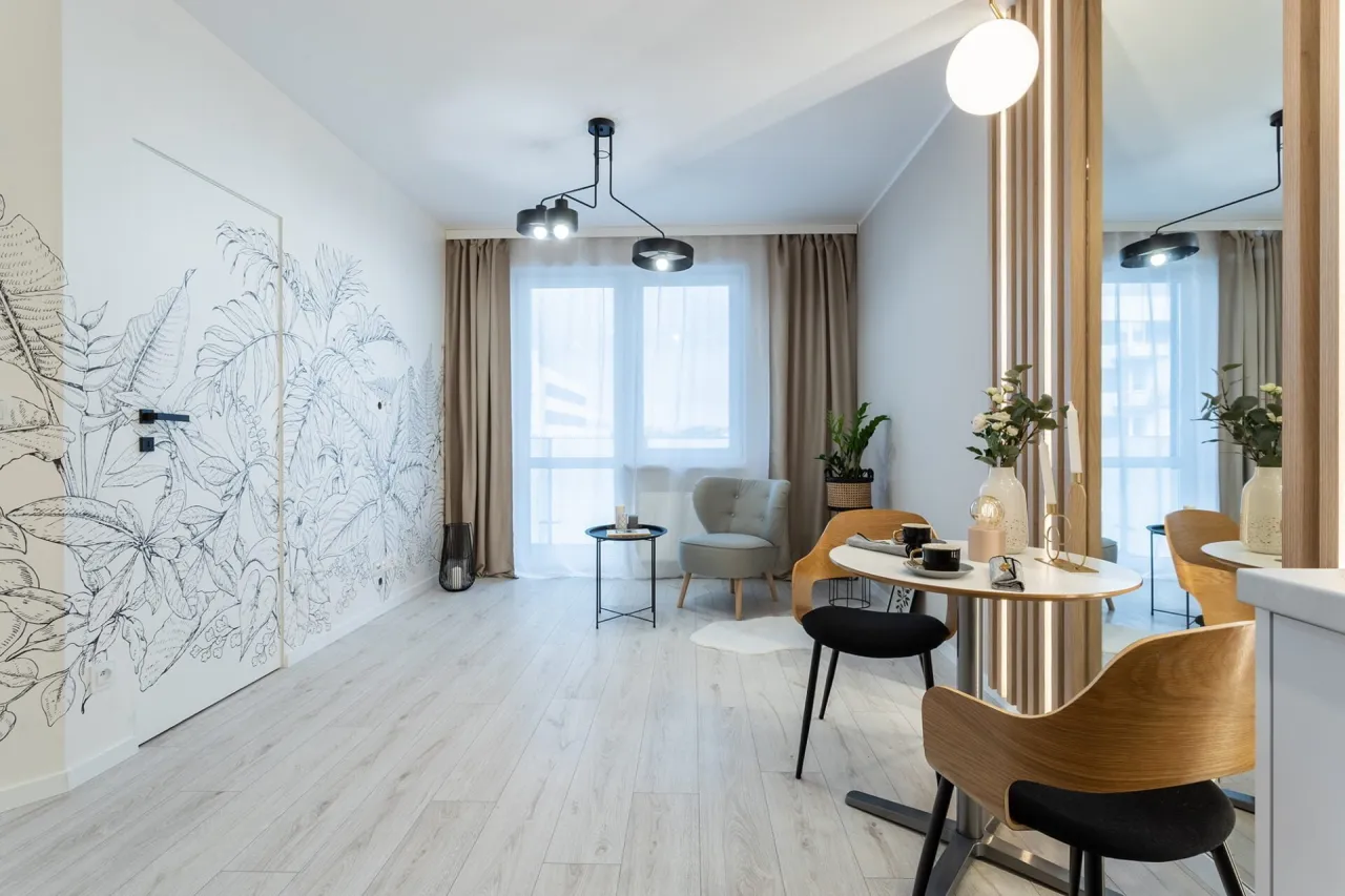 sprzedaż mieszkania samodzielnie czy z agencją