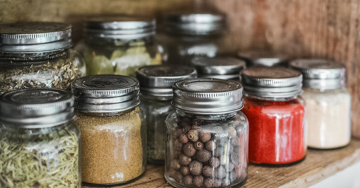 Batony proteinowe - przepisy na zdrowe i sycące przekąski