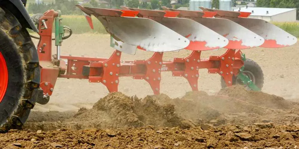 pługi obrotowe polskie i zachodnie