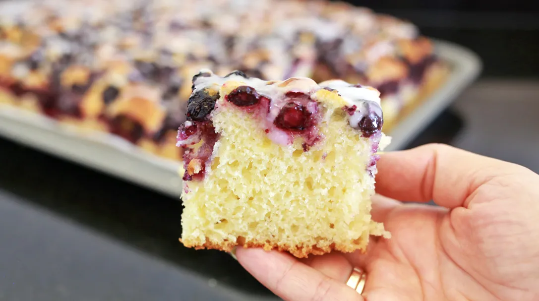 Szybkie ciasto drożdżowe bez wyrabiania