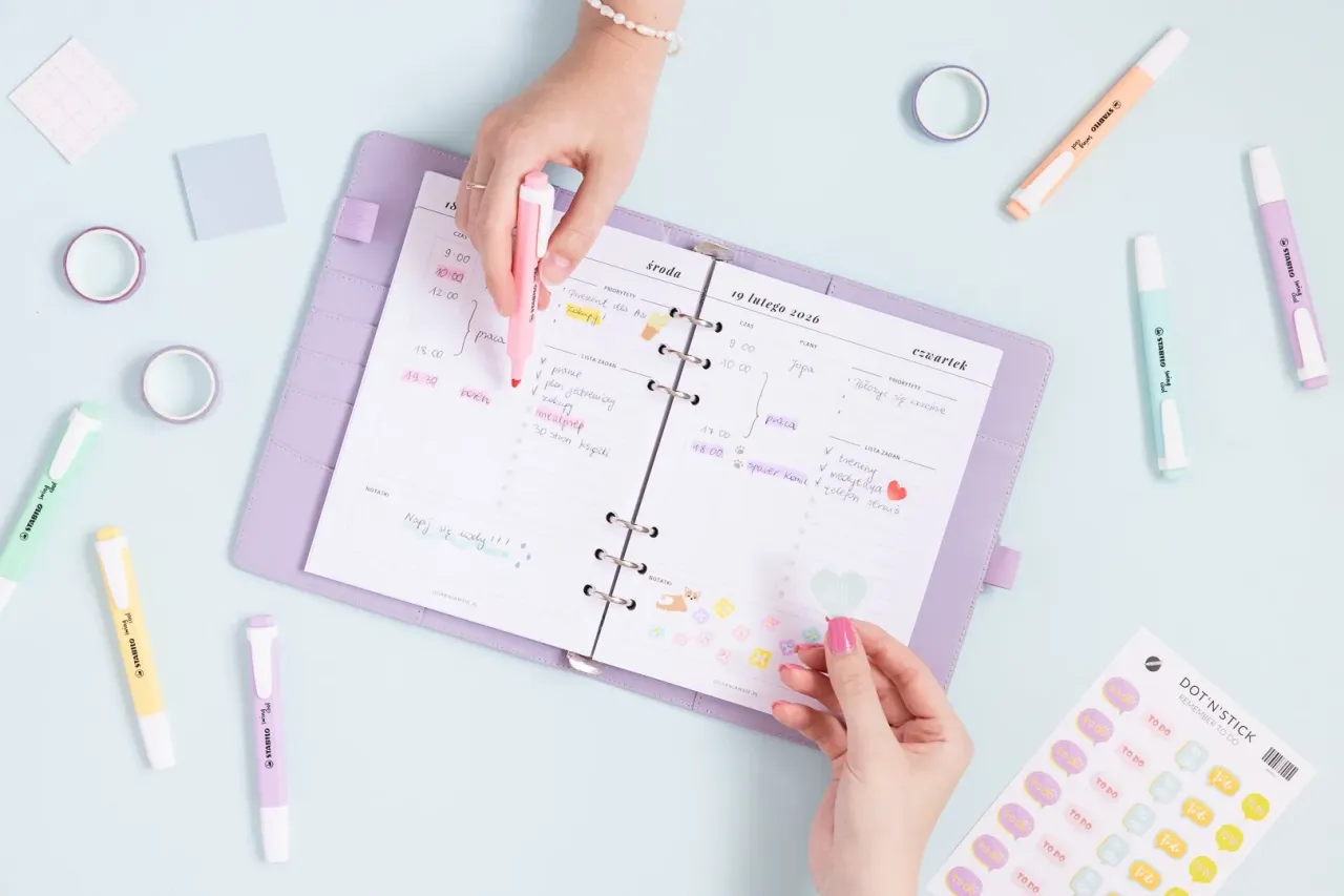 planowanie nauki kalendarz notatki długopis