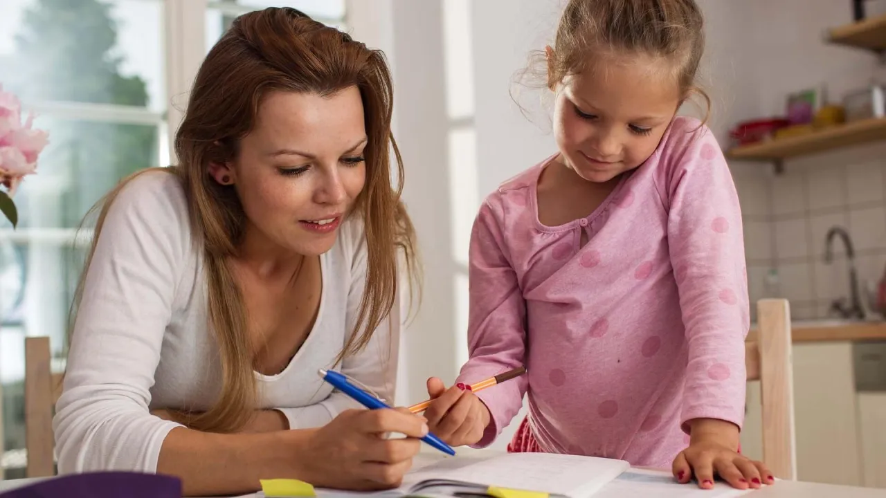 Żłobek klub dziecięcy dzienny opiekun, rodzice z dziećmi