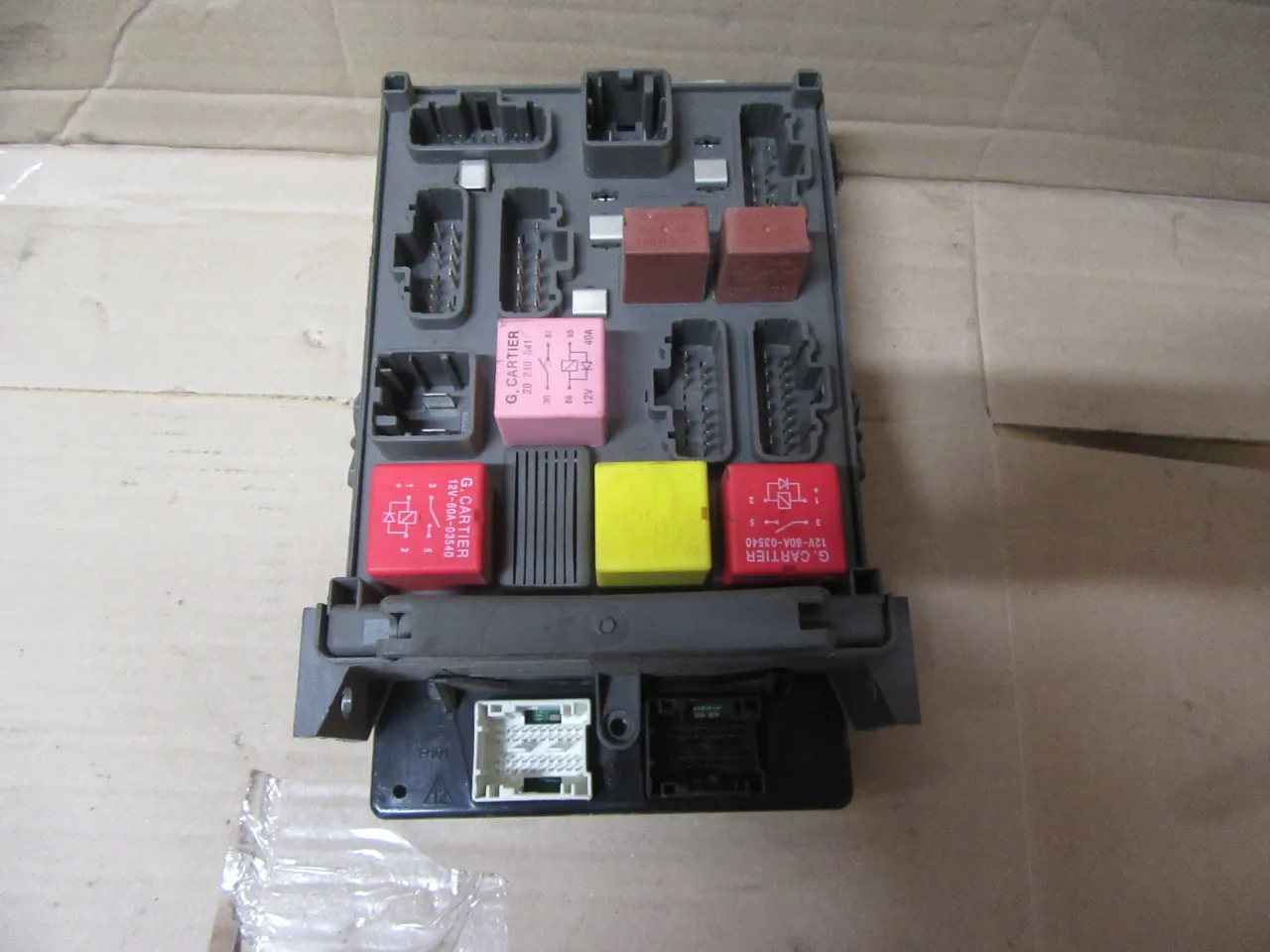 Renault Laguna 2 lokalizacja modułu UCH