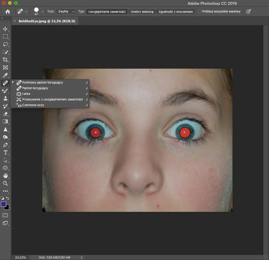 Zdjęcie Jak zrobić czerwone oczy na zdjęciu i zaskoczyć znajomych