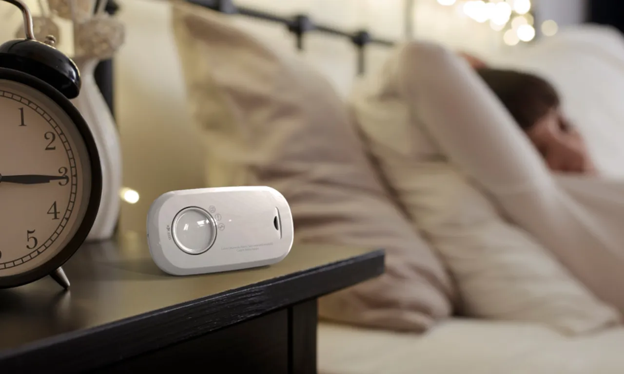 optymalna wysokość czujnika czadu w sypialni