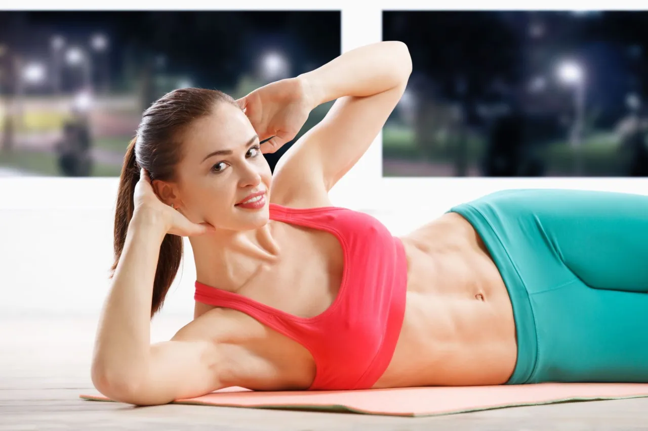 Zdrowa dieta i ćwiczenia mięśni brzucha