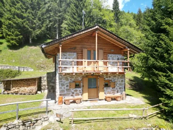 Baita montagna acquisto investimento Italia