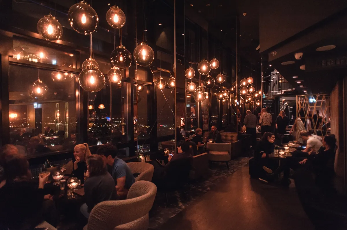 warszawski drink bar wnętrze koktajl