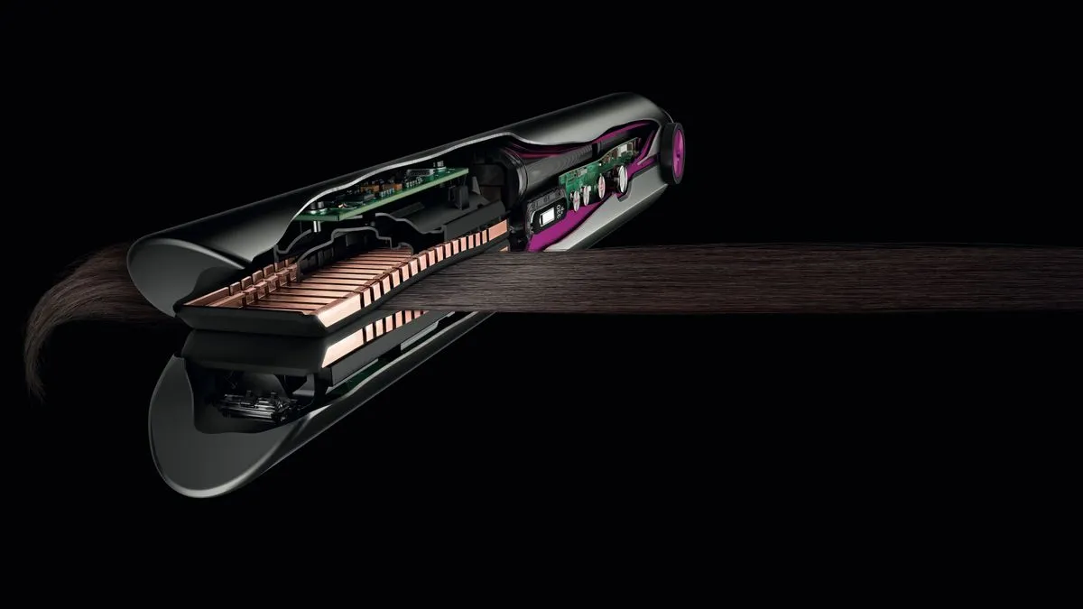 Dyson Corrale flexible plates technology