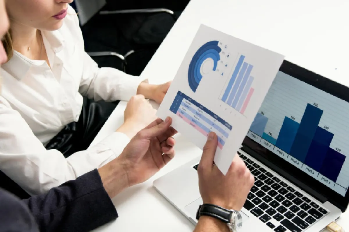 zwolnienia z funduszu pracy wiek urlop bezrobotni