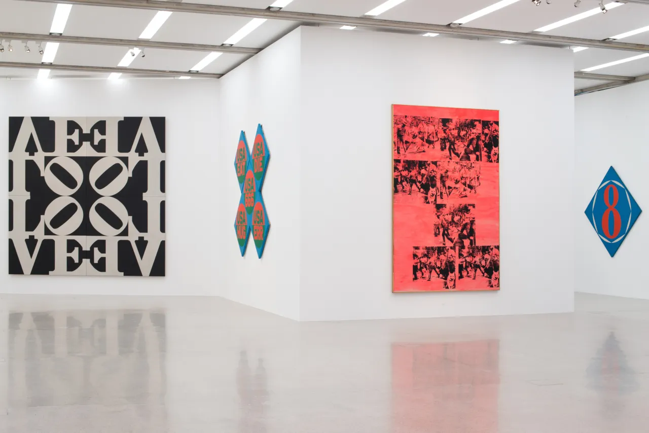 Ludwig M&uacute;zeum Budapest wnętrze wystawa pop-art