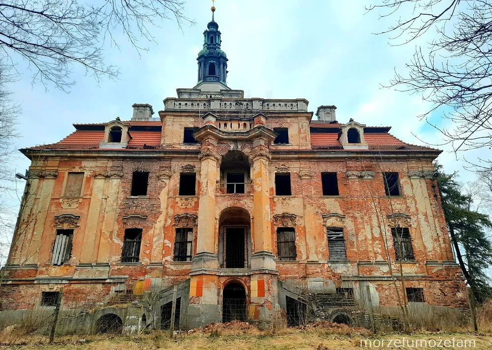 Zdjęcie Pałac w Chocianowie: Historia, architektura i tajemnice zabytku