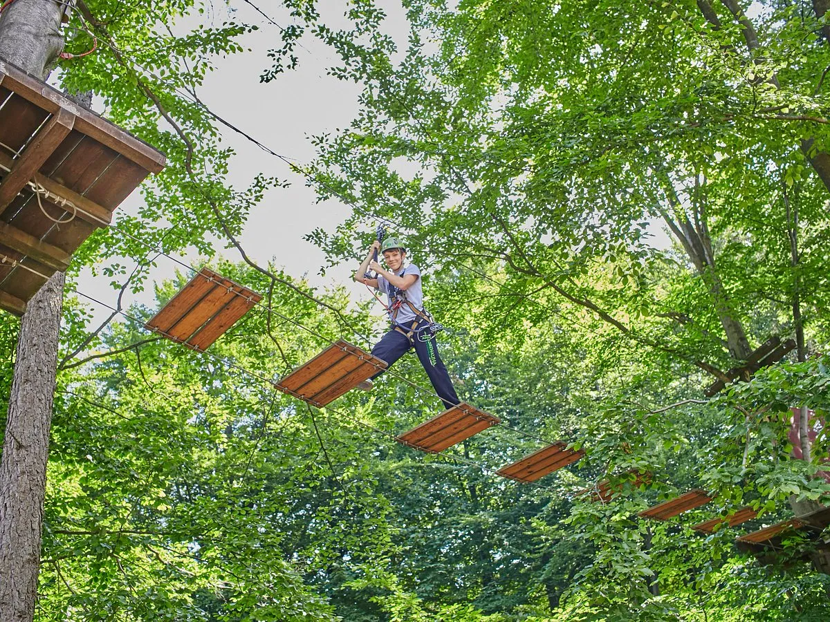 Czarny Groń Park Linowy trasy dla dzieci i dorosłych