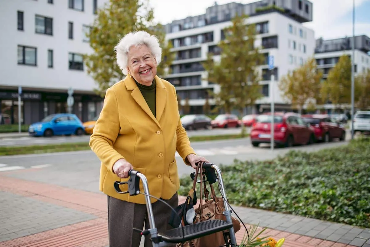 Rodzaje chodzik&oacute;w dla senior&oacute;w por&oacute;wnanie