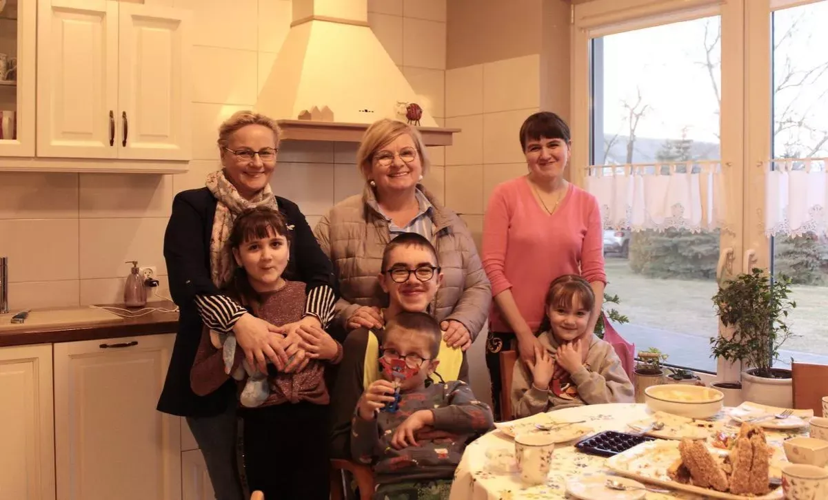 ukraińska rodzina z dzieckiem w Polsce