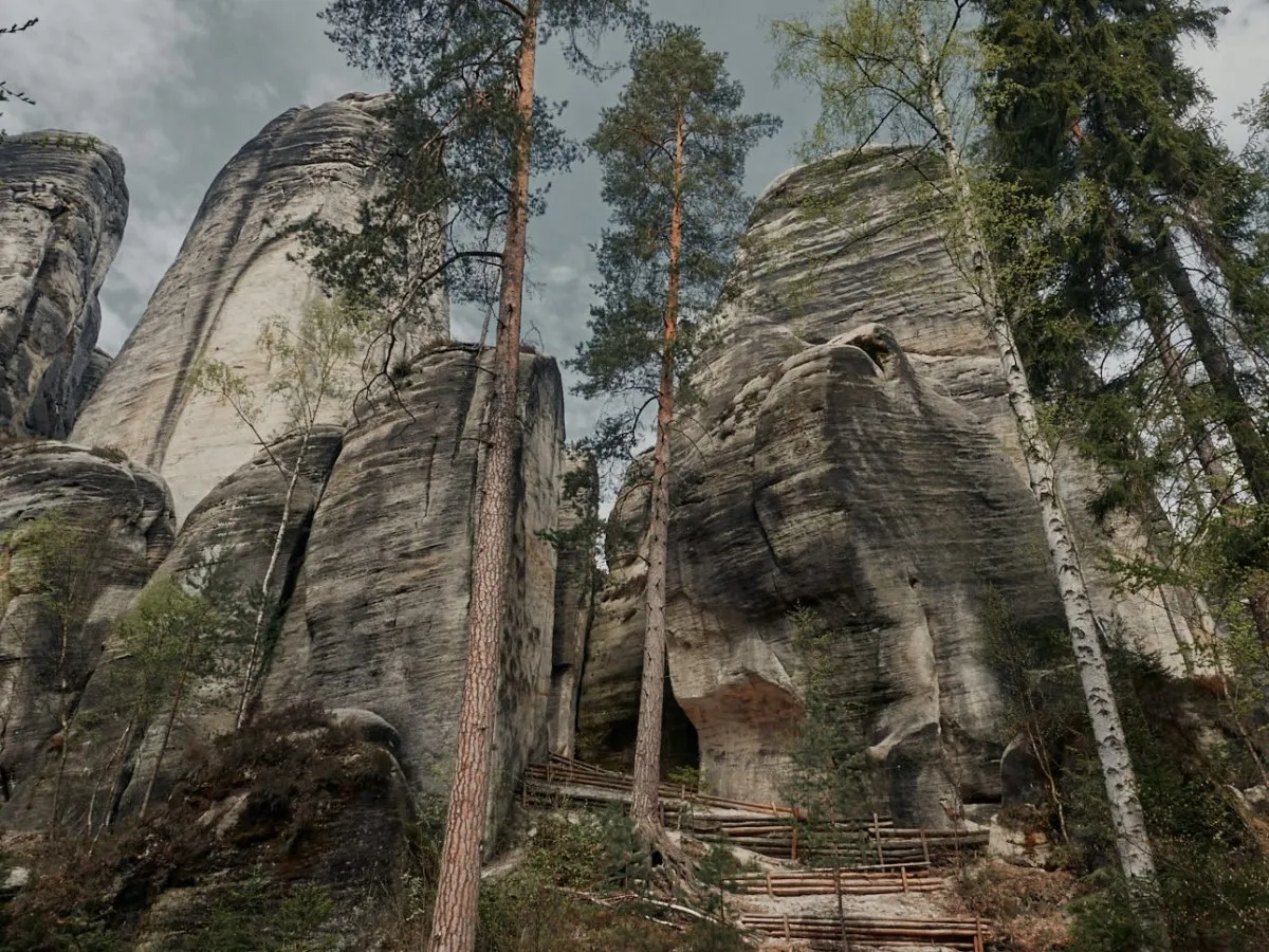 Adršpach formacje skalne Kochankowie Głowa cukru