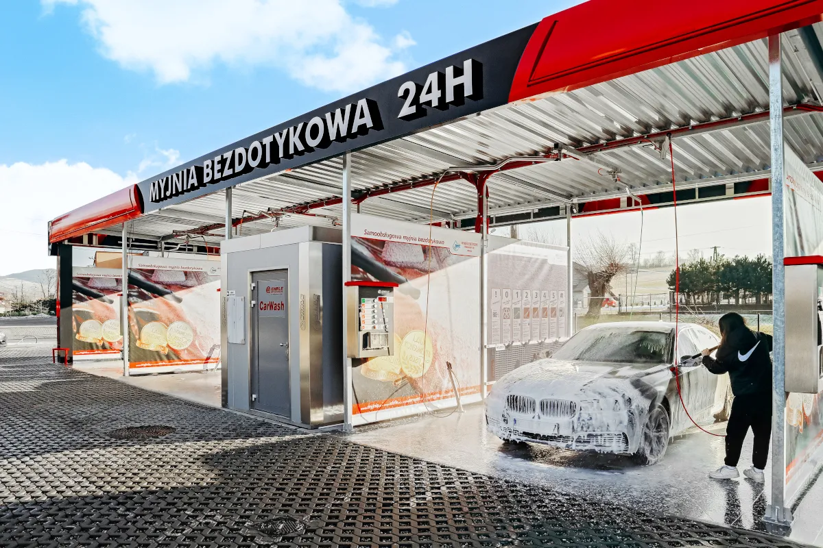 Myjnia portalowa a tunelowa por&oacute;wnanie