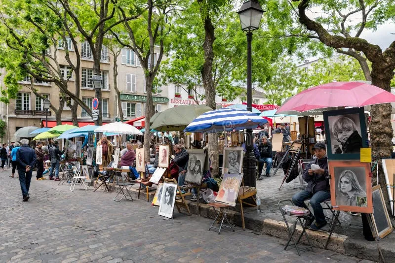 Place du Tertre &agrave; Montmartre avec des artistes peignant