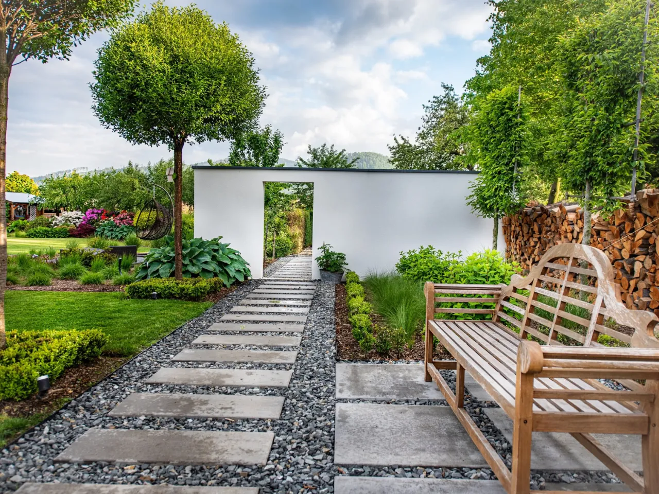 por&oacute;wnanie alternatyw dla trawnika