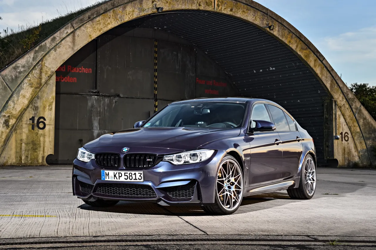 Zdjęcie BMW M3 F80 - wyjątkowe osiągi i specyfikacja sportowego sedana