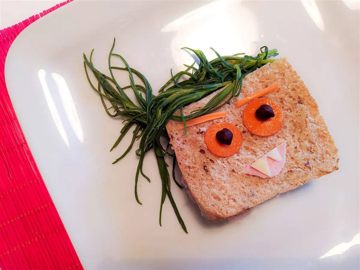 Piatti per bambini decorati in modo creativo