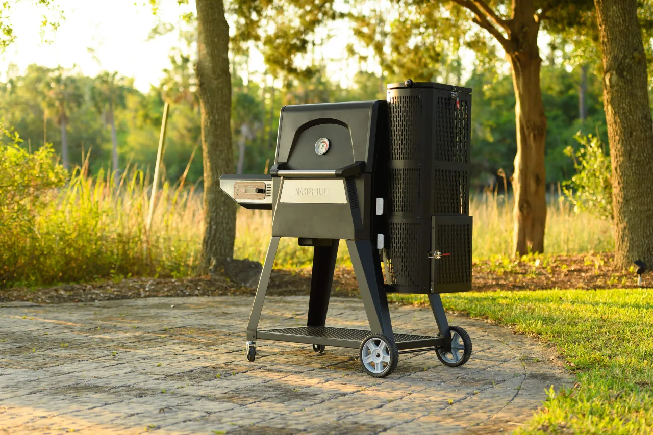 Przygotowanie grilla węglowego przed rozpaleniem