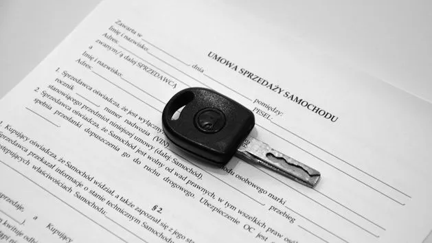pułapki umowa kupna sprzedaży samochodu, ostrzeżenie transakcja