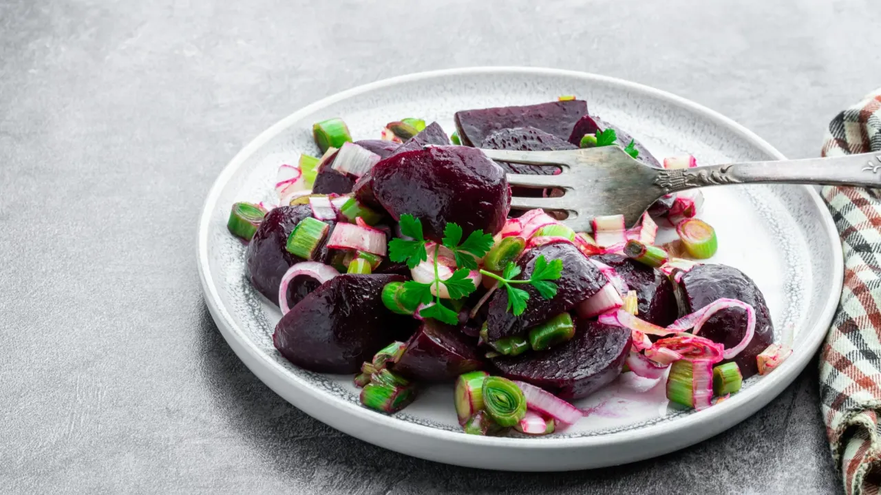 Zdjęcie Jak upiec buraki do sałatki, by były pyszne i zdrowe w każdej porze