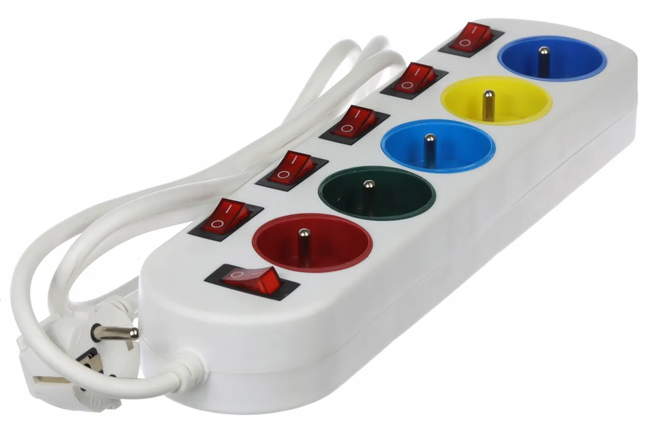 listwa zasilająca z wyłącznikiem