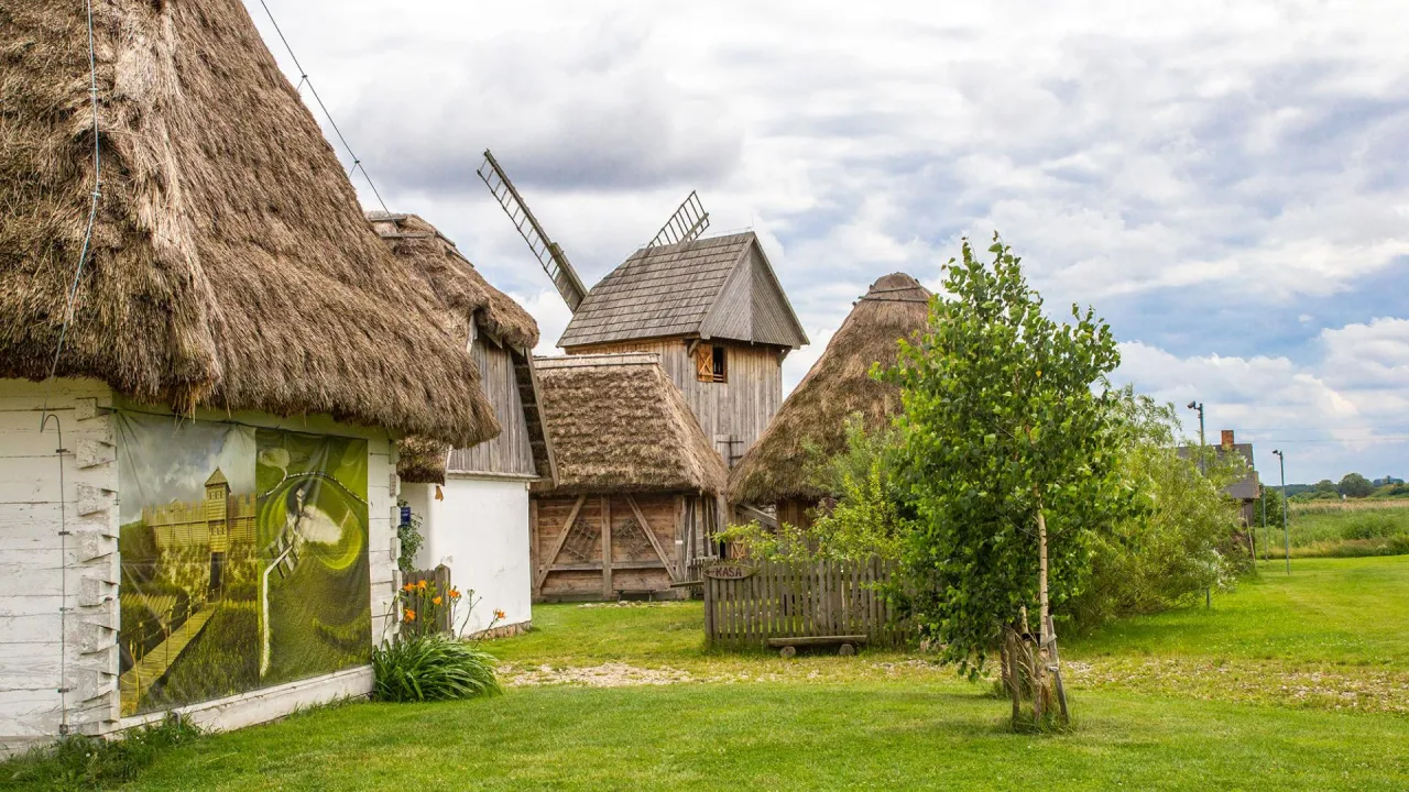 Łęczycka Zagroda Chłopska widok ogólny