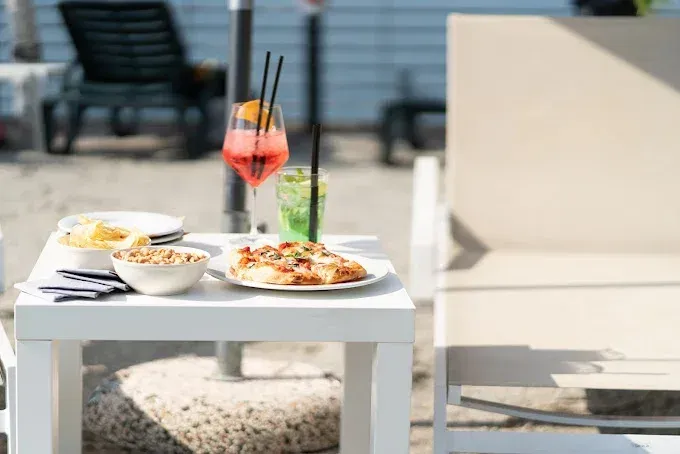 Zdjęcie Gdzie zjeść w Varenna? Odkryj najlepsze restauracje i smaki