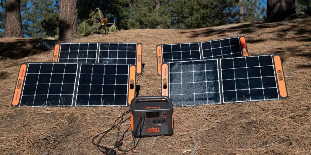 Zdjęcie Energia w lesie: Jaki generator prądu wybrać na biwak i survival?