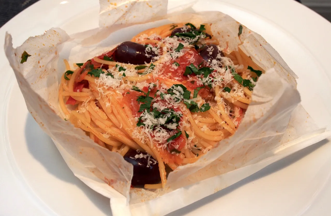 Spaghetti al cartoccio wegetariańskie