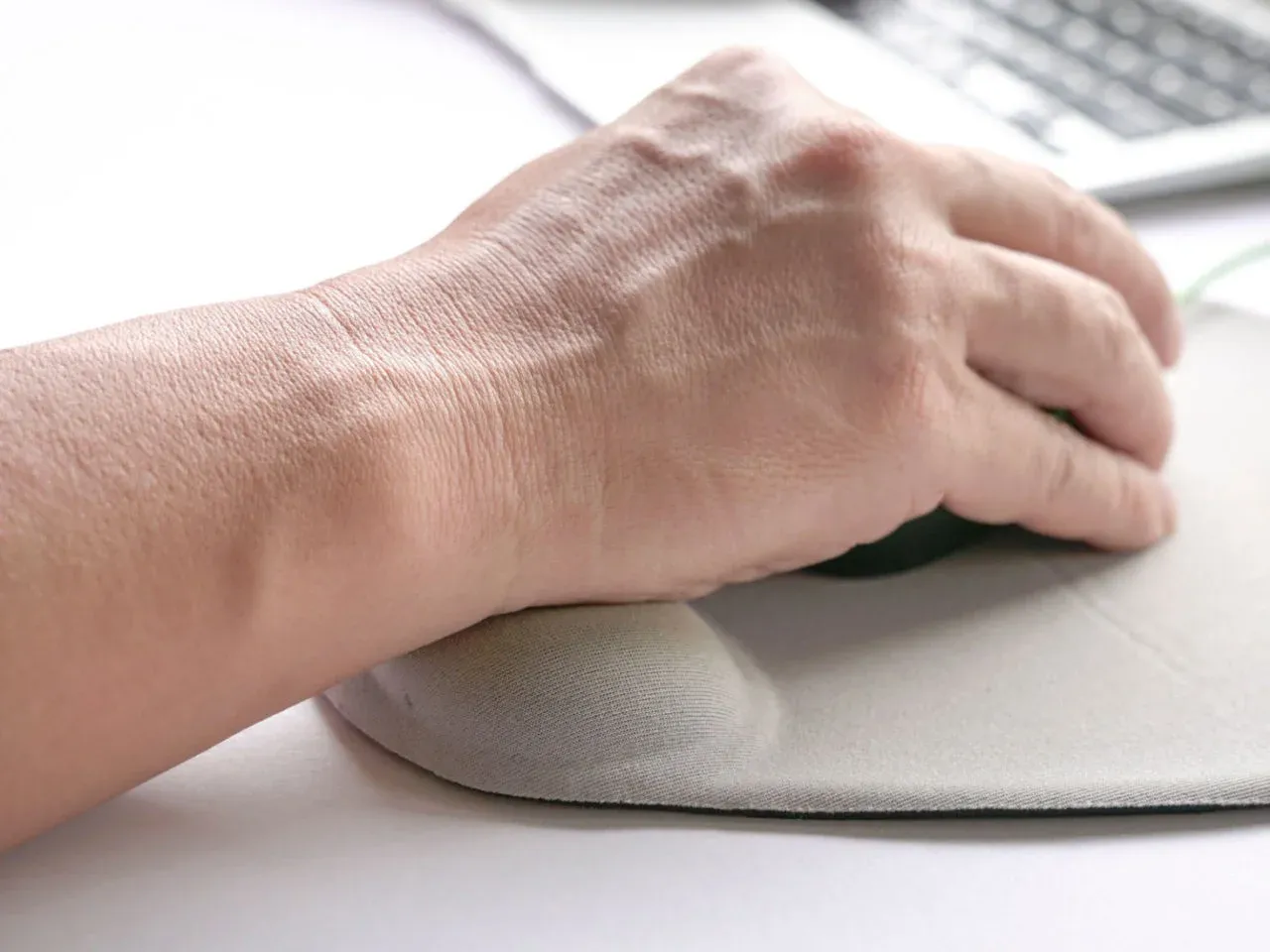 ćwiczenia na ból nadgarstka od myszki