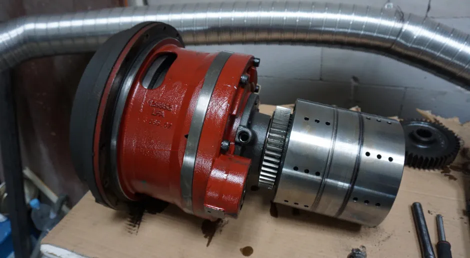 rewers mechaniczny vs elektrohydrauliczny w ciągniku