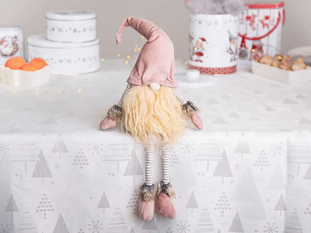 różne style i dekoracje skrzatów